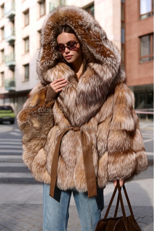шуба пончо из лисы с капюшоном