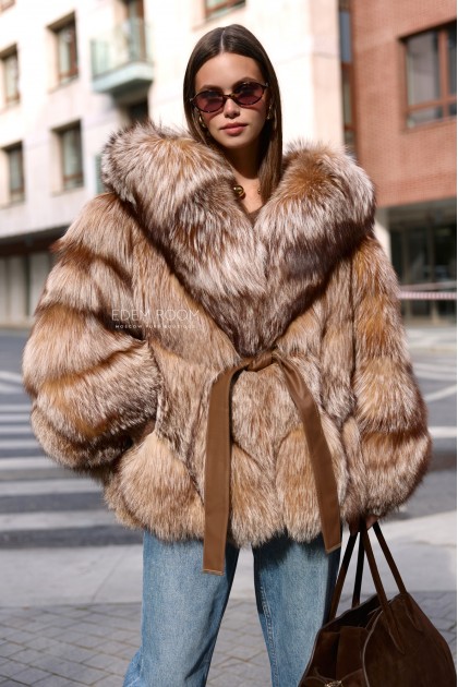 шуба пончо из лисы с капюшоном