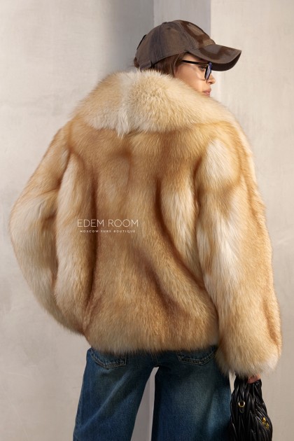 короткая шубка из лисы