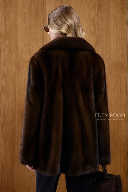 полушубок из норки в цвете орех