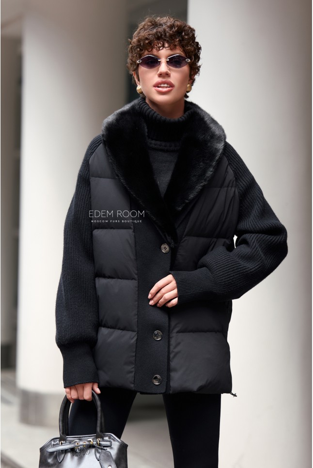 утеплённая куртка в меховым воротником