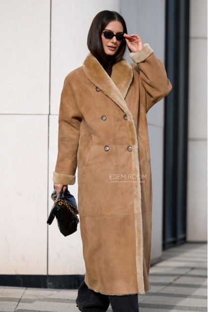 удлинённая дублёнка на пуговицах