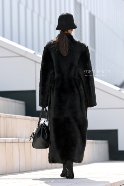 приталенная дублёнка из тосканы 