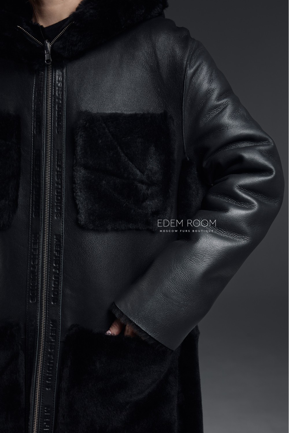 чёрная женская дублёнка из силки