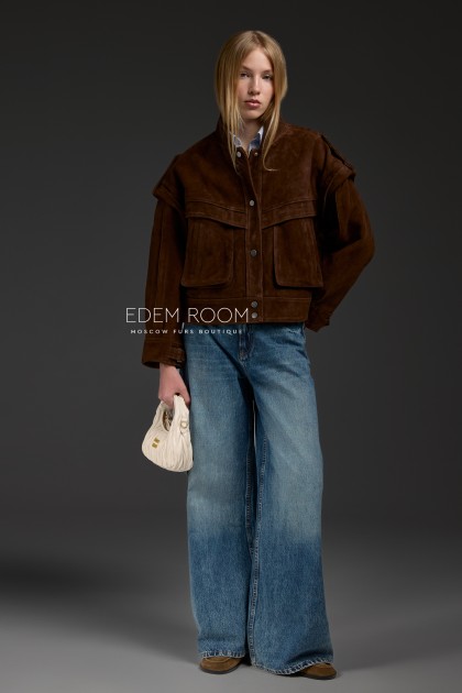 коричневая куртка из натуральной замши
