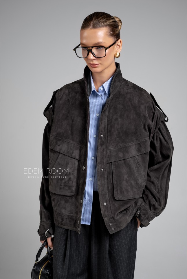 модная куртка из замши