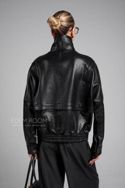 кожаная куртка женская