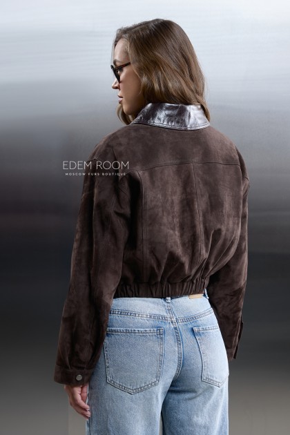 укороченная замшевая куртка