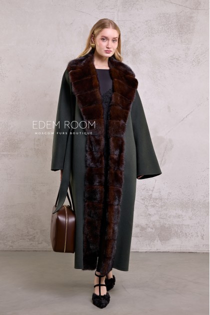 шерстяное пальто с мехом норки