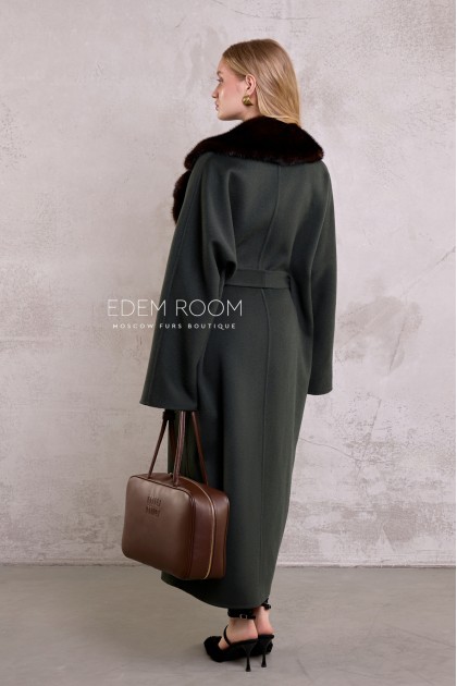 шерстяное пальто с мехом норки