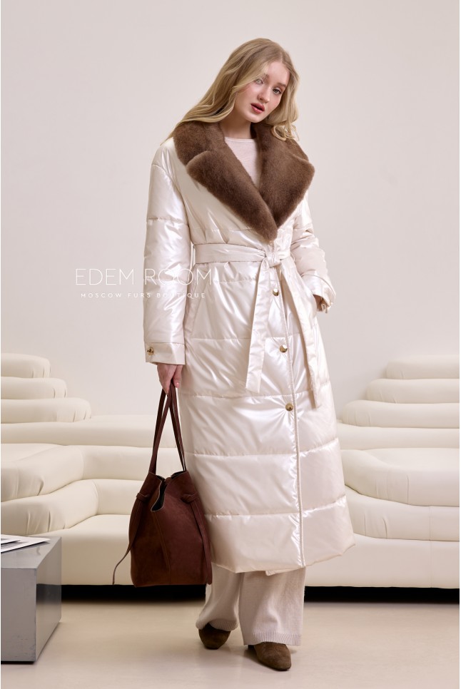 зимнее пальто с меховым воротником зимнее пальто с меховым воротником