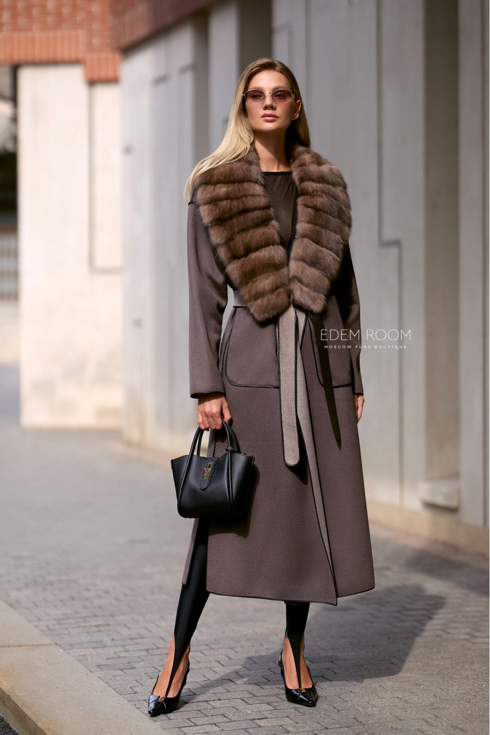 Итальянское пальто с мехом соболя