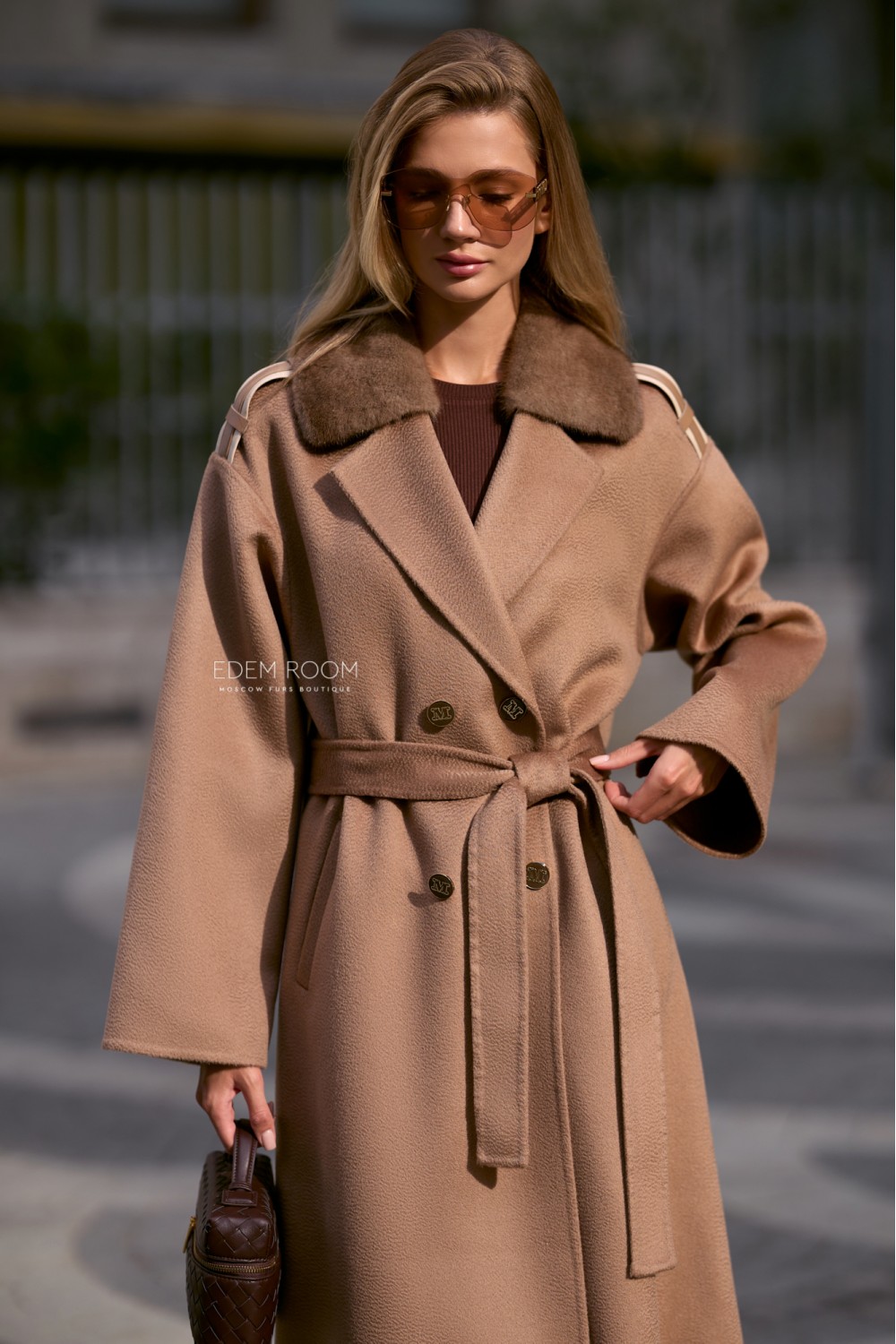 осеннее пальто с норковым воротником