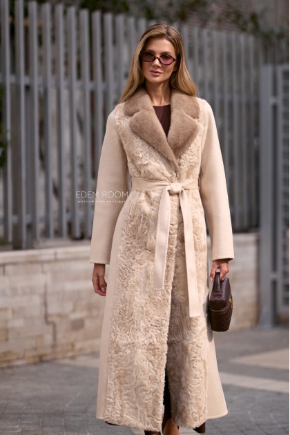 демисезонное пальто с мехом каракульчи