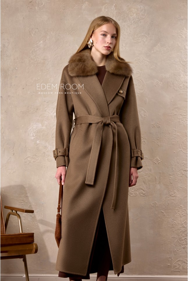 пальто с воротником из куницы пальто с воротником из куницы