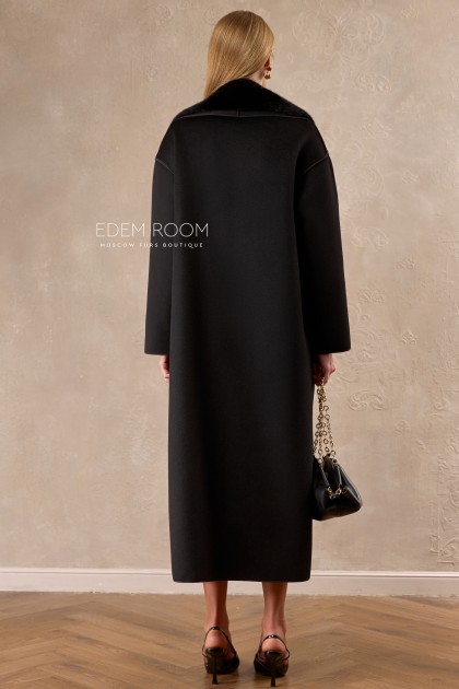 чёрное пальто с мехом 