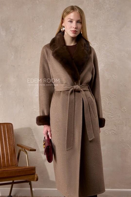 шерстяное пальто с мехом
