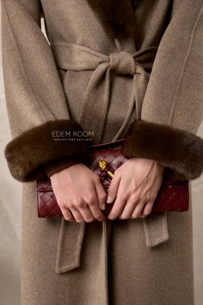 шерстяное пальто с мехом