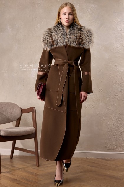 Итальянское пальто с мехом лисы