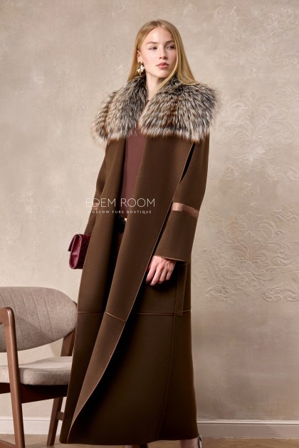 Итальянское пальто с мехом лисы