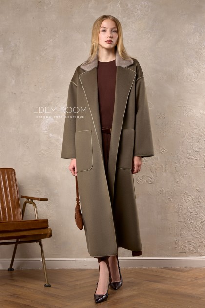 демисезонное пальто с меховым вoротником