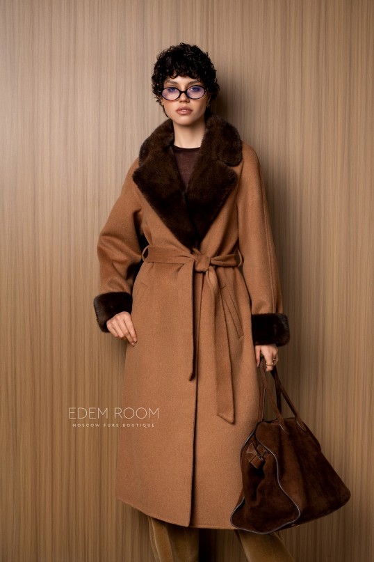 шерстяное пальто с мехом