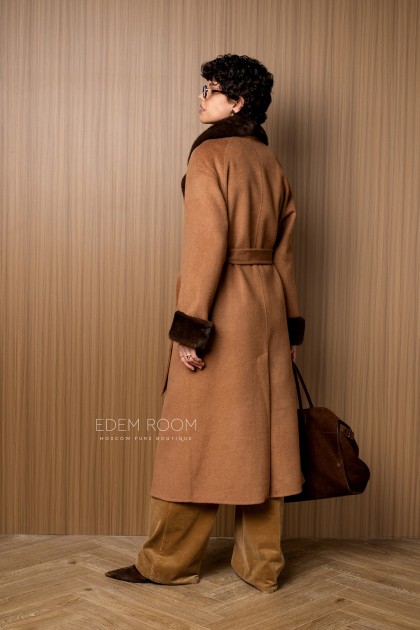 шерстяное пальто с мехом