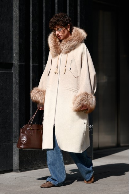 шерстяное пальто с мехом шерстяное пальто с мехом