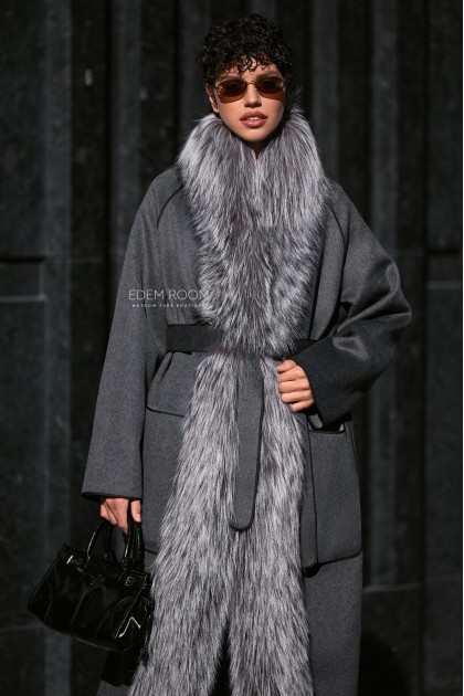 длинное пальто с мехом 