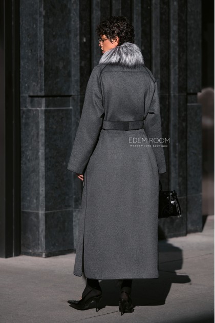 длинное пальто с мехом 