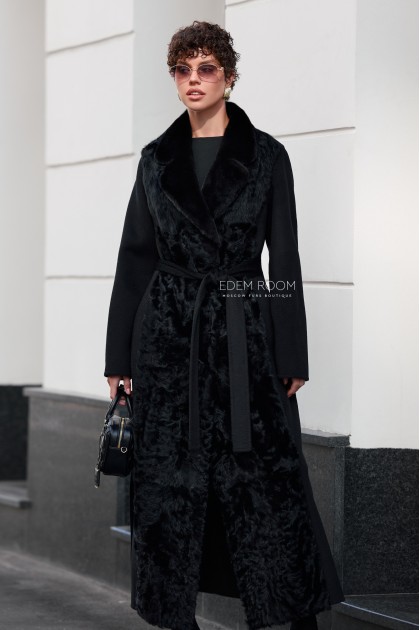 итальянское пальто с мехом каракульчи