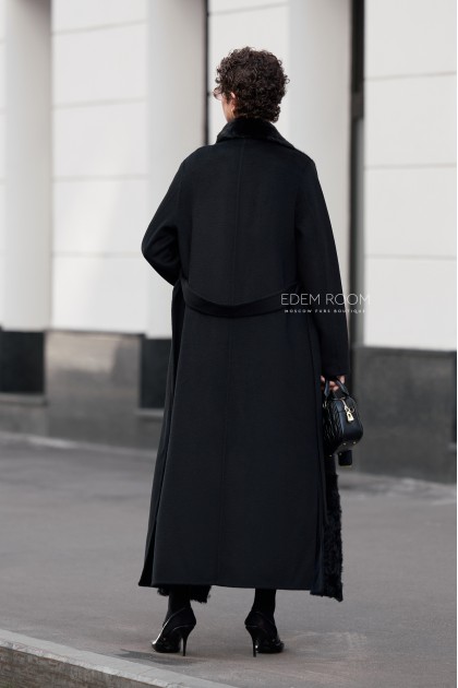 итальянское пальто с мехом каракульчи