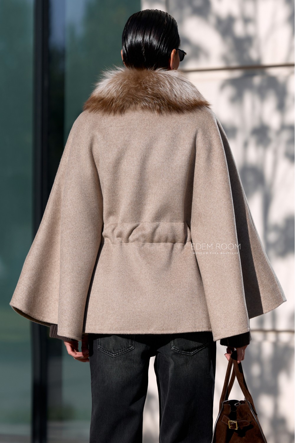 пальто - пончо с мехом лисы