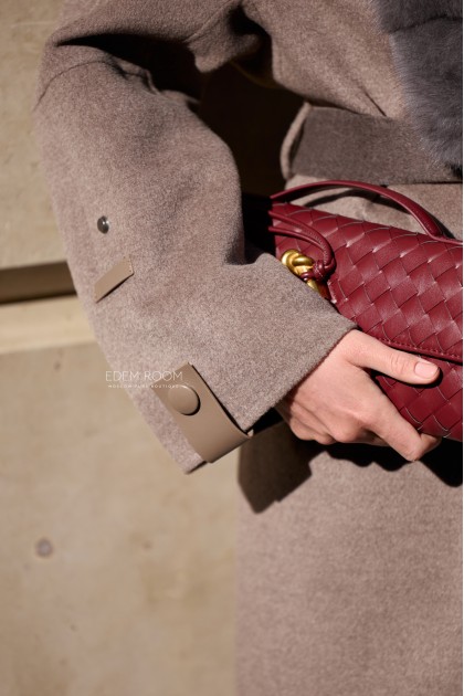 пальто с меховым воротником