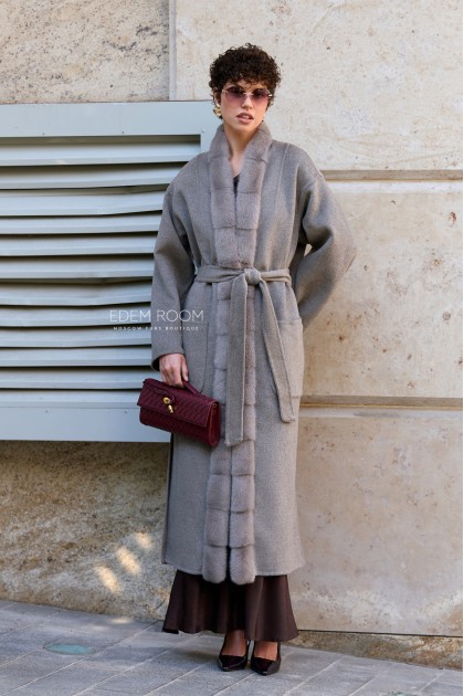 Итальянское пальто в ткани Loro Piano Итальянское пальто в ткани Loro Piano