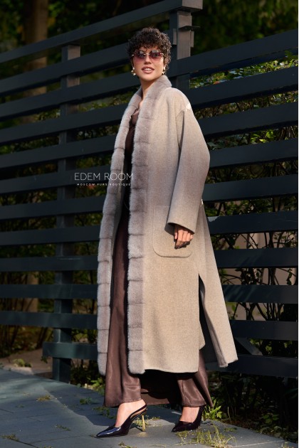 Итальянское пальто в ткани Loro Piano Итальянское пальто в ткани Loro Piano