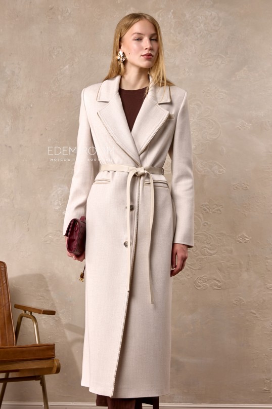 светлое кашемировое пальто 