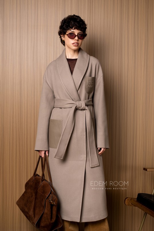 пальто без меха от Donna Bacconi