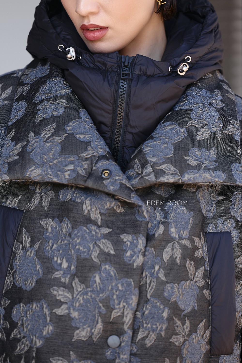 современный пуховик без меха