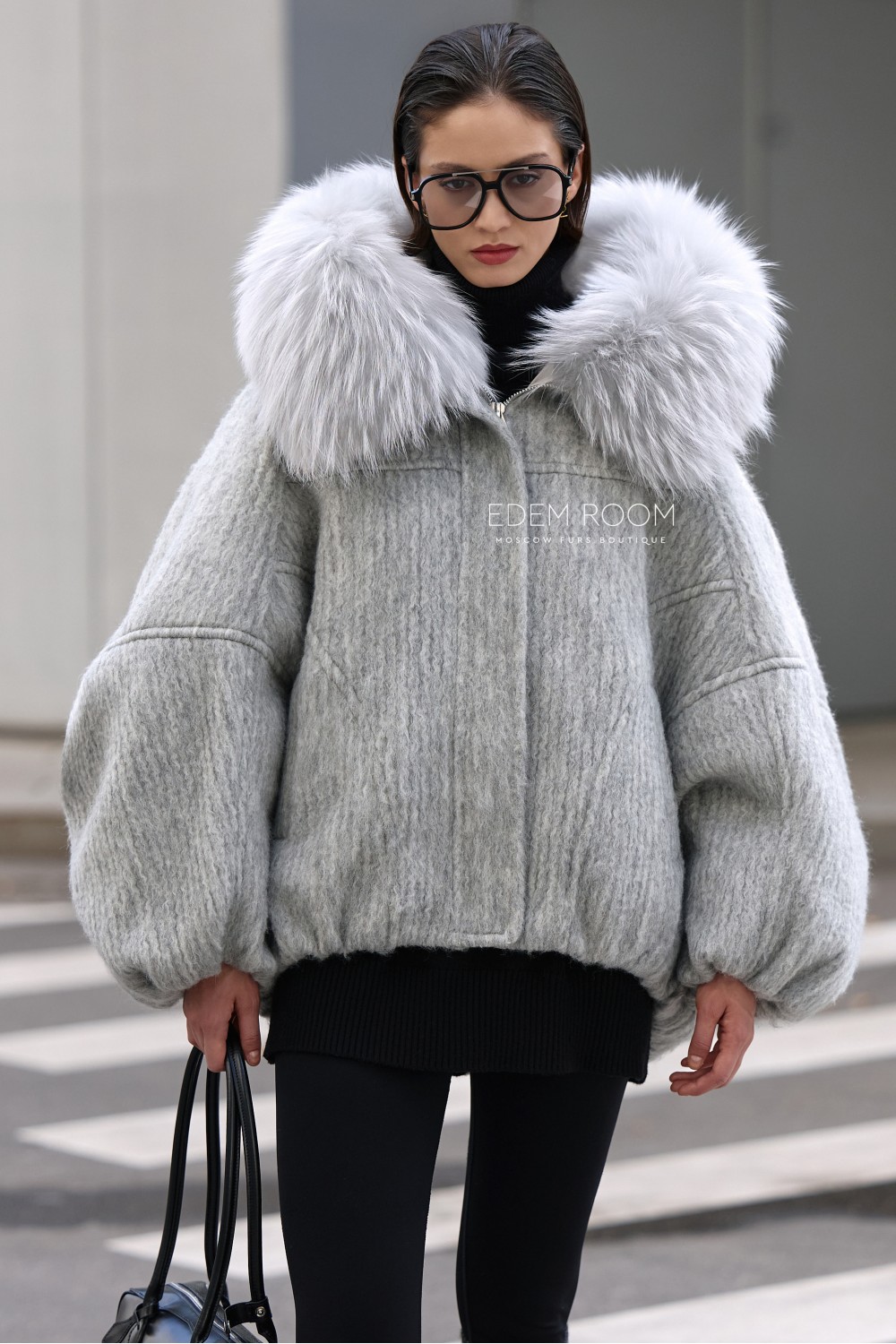 дутый пуховик с мехом