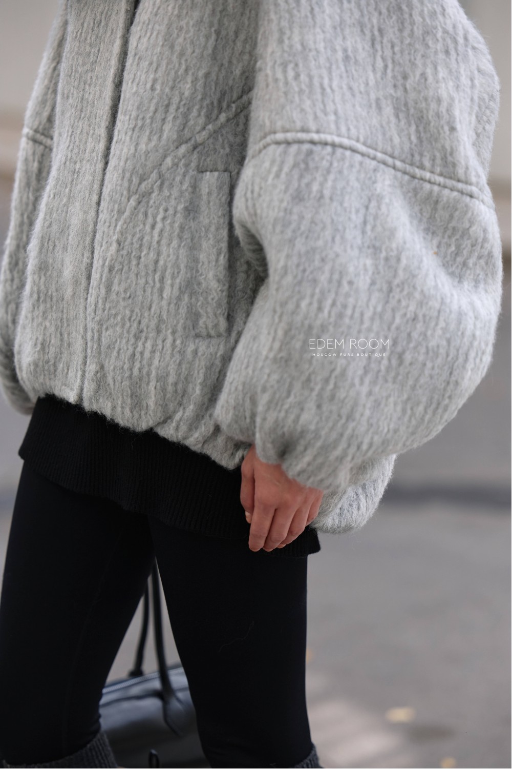 дутый пуховик с мехом