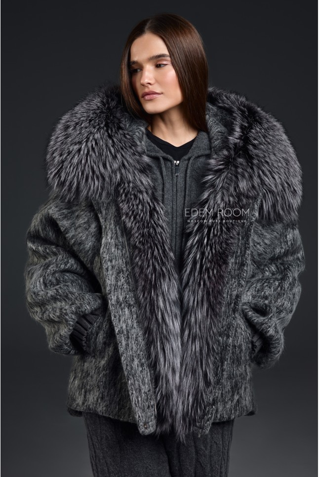 пуховик куртка смеховым капюшоном