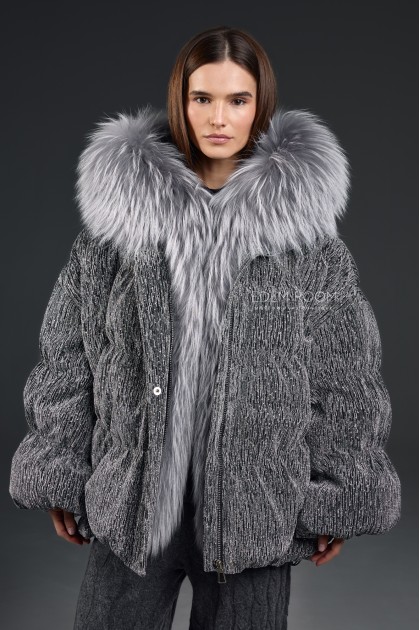 куртка - пуховик с меховым капюшоном
