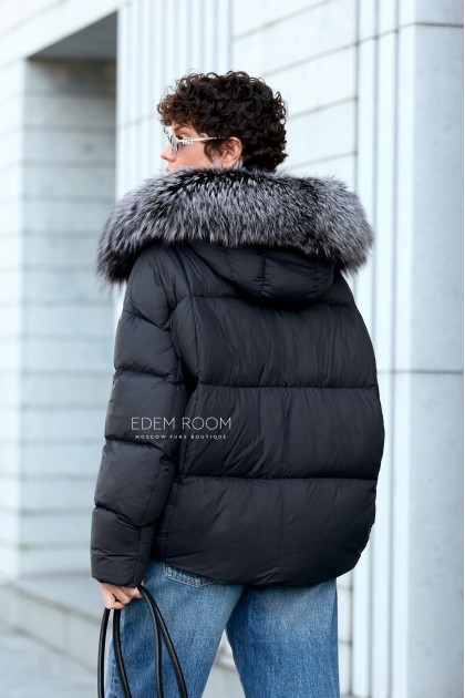 куртка - пуховик с мехом