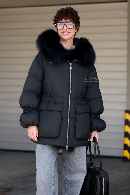 чёрный пуховик с мехом