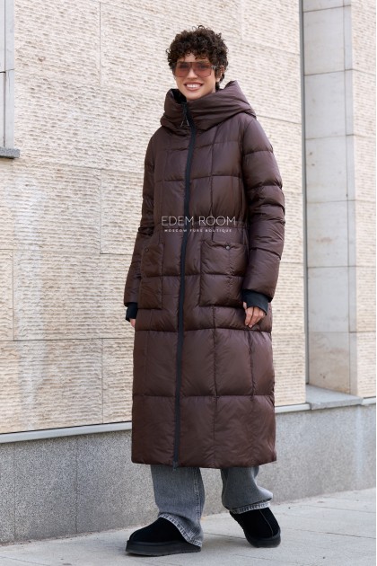 коричневое пуховое пальто
