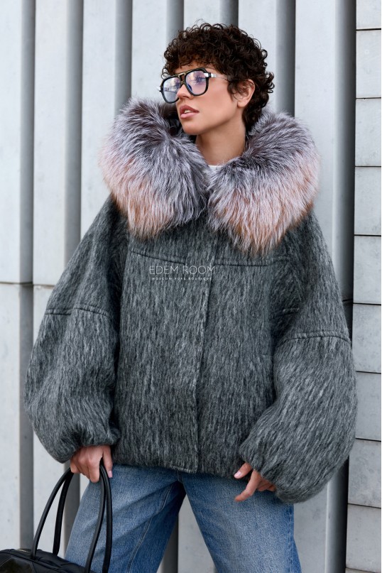 зимняя пуховая куртка с капюшоном