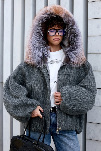 зимняя пуховая куртка с капюшоном