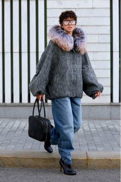 зимняя пуховая куртка с капюшоном