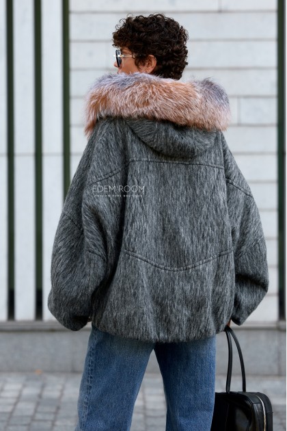 зимняя пуховая куртка с капюшоном